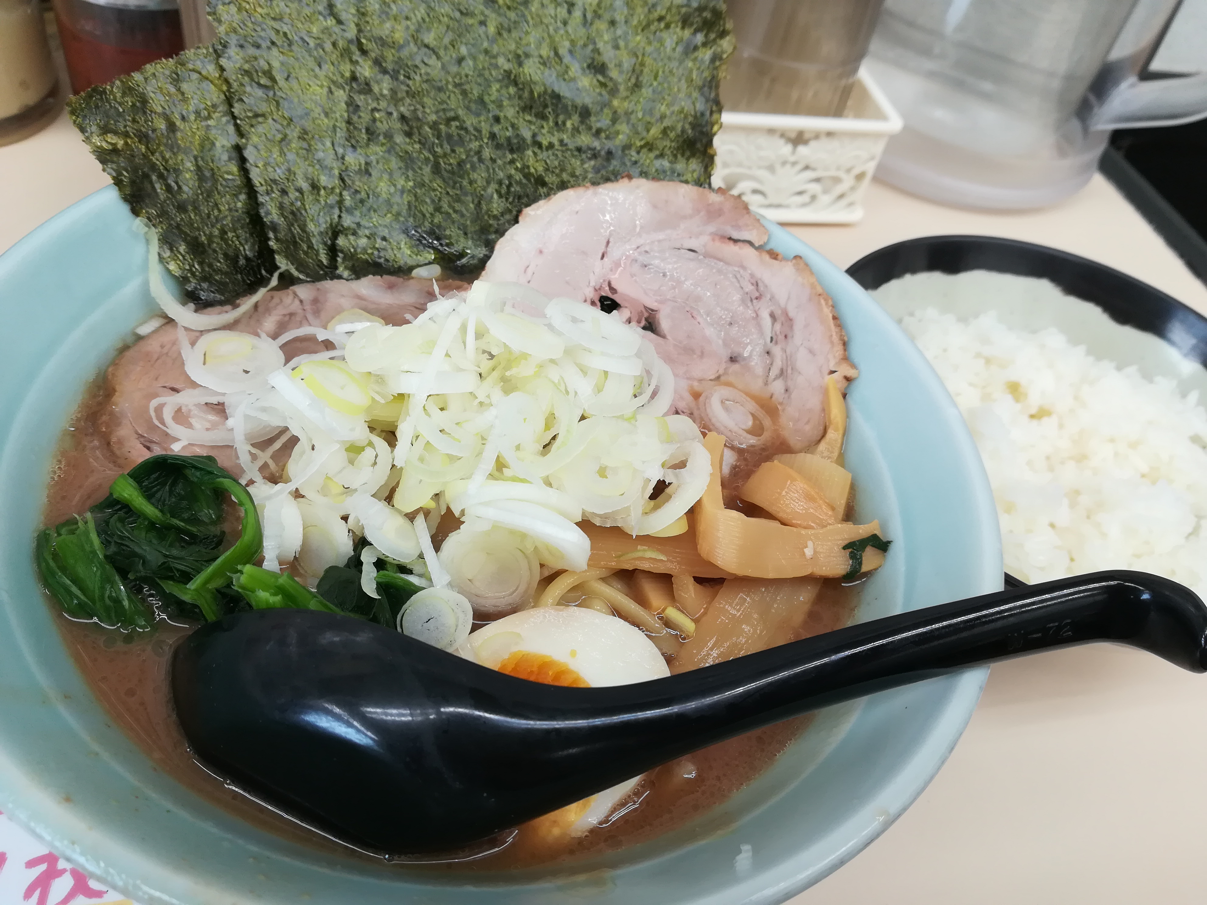 特ラーメン 横浜家系ラーメン 田中 水道橋