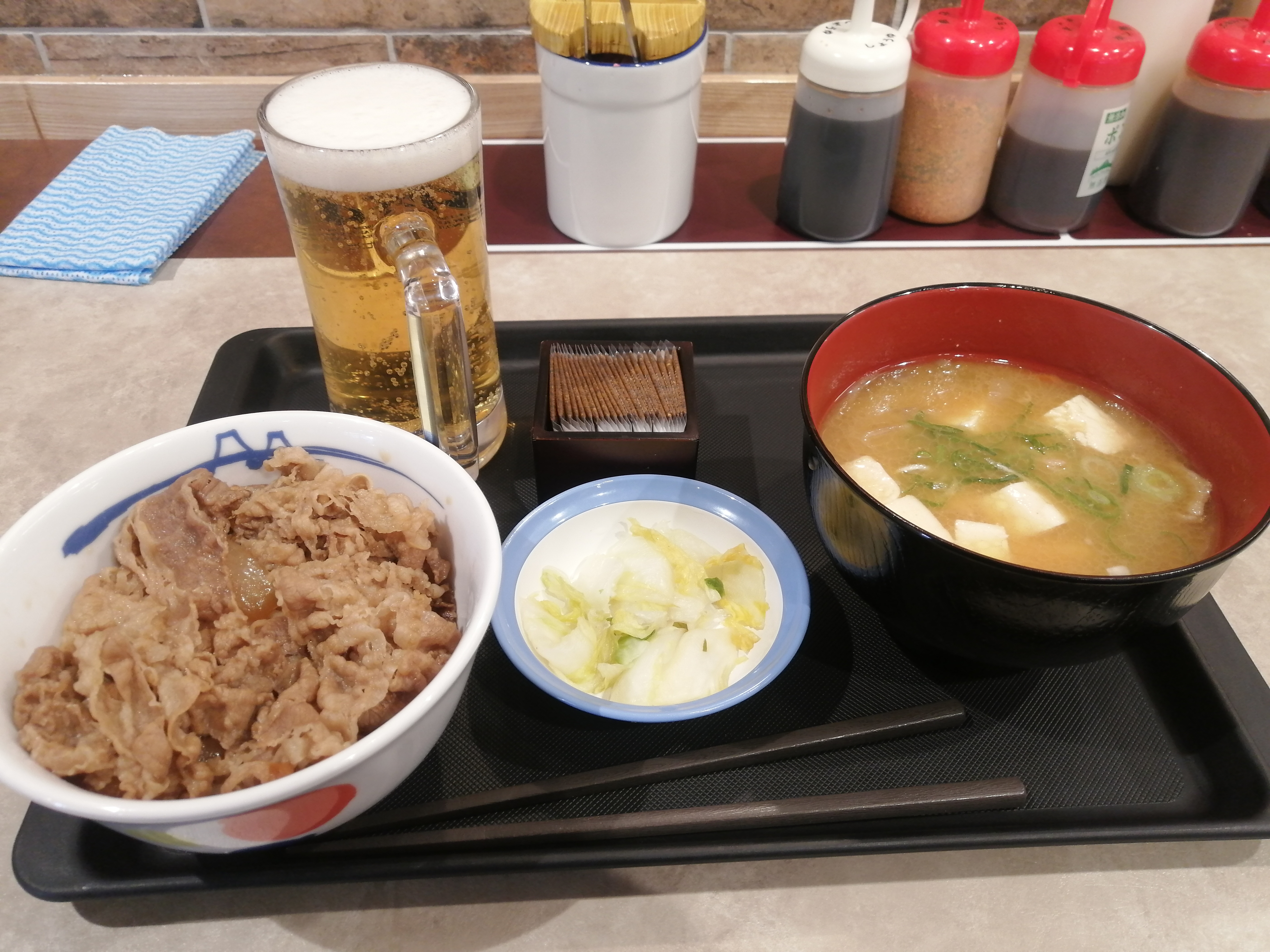 牛丼とビール 松屋 飯田橋駅東口店